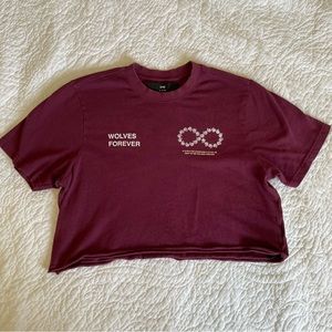 DARC SPORT Maroon ‘She Next of Kin’ Cropped Premium Tee (Size: Small)